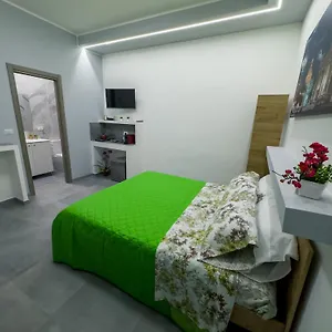 https://la-pescheria-mini-apartments.catania-hotels.net